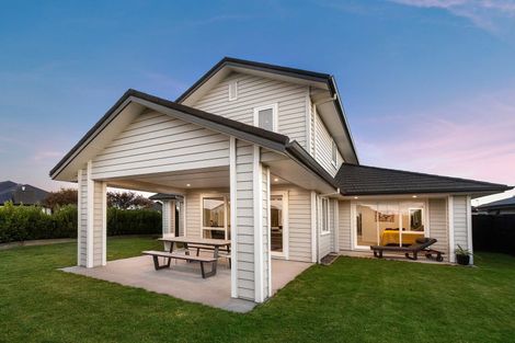 Photo of property in 2 Richards Street, Cambridge, 3434