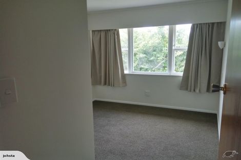 Photo of property in 17 Thurleigh Grove, Karori, Wellington, 6012