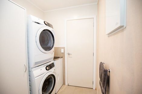 Photo of property in 7 Costello Drive, Ngatea, 3503