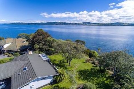Photo of property in 18 Oregon Drive, Rainbow Point, Taupo, 3330