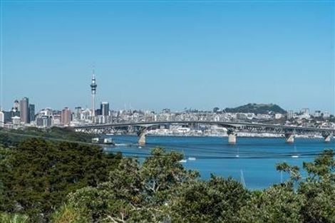 Photo of property in 41 Seaview Avenue, Northcote, Auckland, 0627