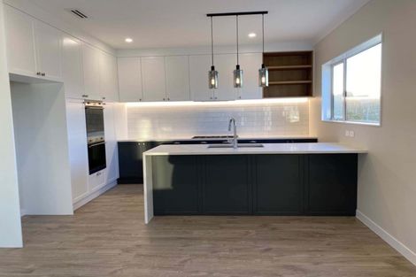 Photo of property in 105 Godfrey Drive, Orewa, 0931