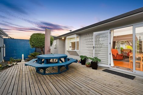 Photo of property in 28 Mccracken Avenue, Hillcrest, Hamilton, 3216