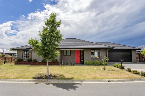 Photo of property in 14 Tara Crescent, Woodend, 7610