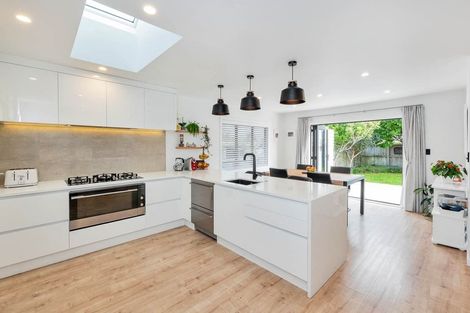 Photo of property in 52 Jutland Road, Hauraki, Auckland, 0622