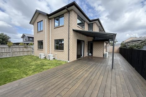 Photo of property in 8a Riverlea Avenue, Pakuranga, Auckland, 2010