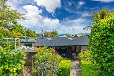 Photo of property in 22 Gillies Avenue, Taupo, 3330