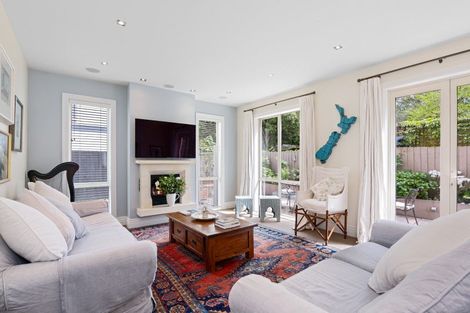 Photo of property in 101 Aikmans Road, Merivale, Christchurch, 8014