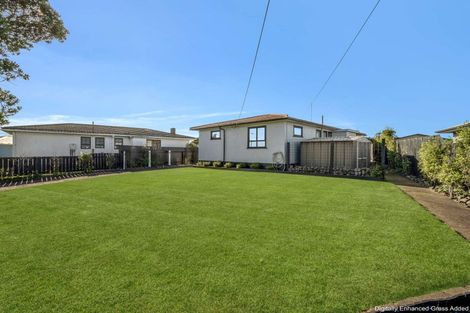 Photo of property in 10 Omori Place, Castlecliff, Whanganui, 4501
