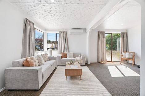 Photo of property in 32 Primrose Street, Northcote, Christchurch, 8052