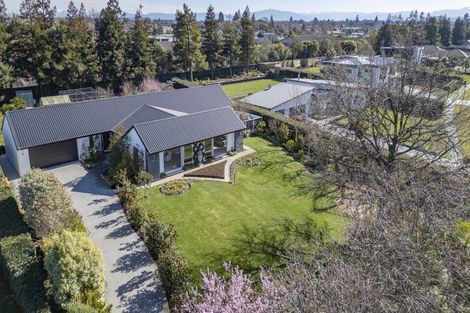 Photo of property in 72 Oakgrove Drive, Rangiora, 7400
