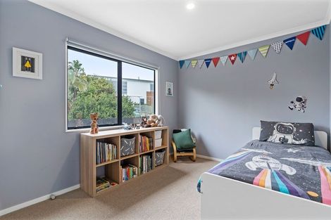 Photo of property in 8 Toomer Place, Beachlands, Auckland, 2018
