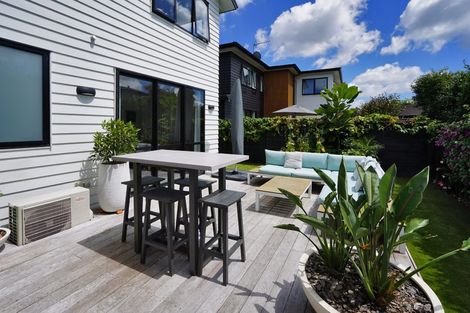 Photo of property in 60u2 Queenwood Avenue, Queenwood, Hamilton, 3210