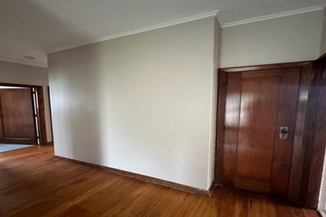 Photo of property in 69 Bell Road, Waiwhetu, Lower Hutt, 5010