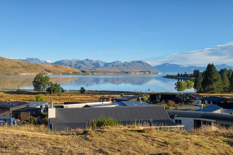 Photo of property in 2 Rankin Rise, Lake Tekapo, 7999