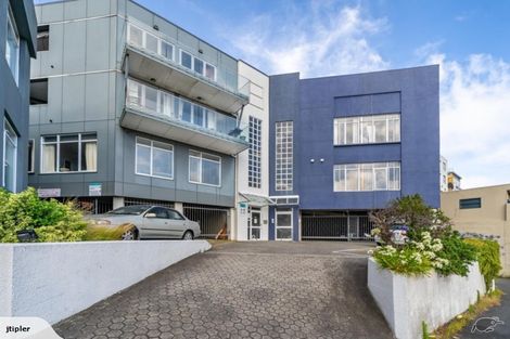 Photo of property in 8u6b Lipman Street, Mount Victoria, Wellington, 6011
