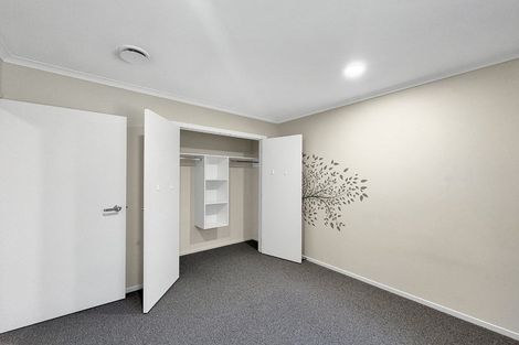 Photo of property in 35 Whitney Place, Rototuna North, Hamilton, 3210