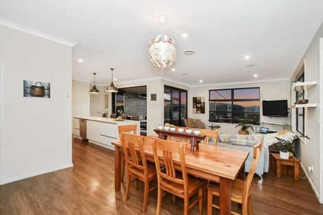 Photo of property in 9 Senecio Way, Papamoa Beach, Papamoa, 3118