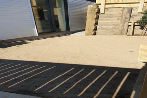 Photo of property in 15/62u Spenmoor Street, Newlands, Wellington, 6037