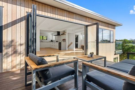 Photo of property in 14a Assisi Street, Mount Pleasant, Christchurch, 8081