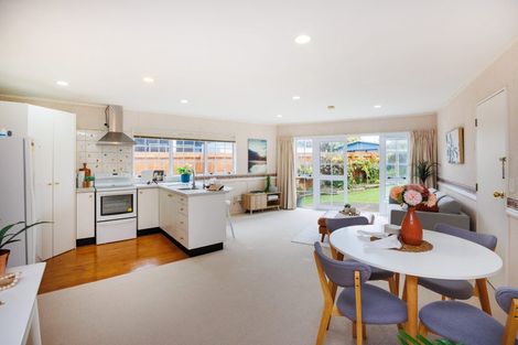 Photo of property in 42a Pinedale Parade, Milson, Palmerston North, 4414