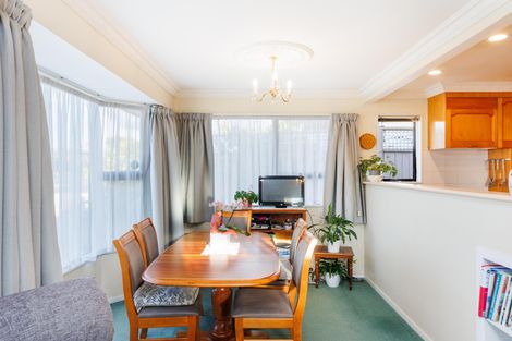 Photo of property in 1 Wincanton Place, Awapuni, Palmerston North, 4412