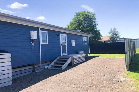 Photo of property in 19a Mackenzie Street, Te Atatu South, Auckland, 0610