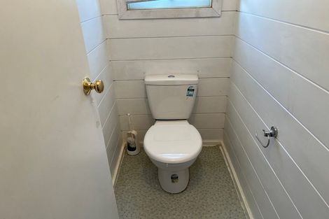 Photo of property in 28 Trentham Road, Takanini, Papakura, 2112