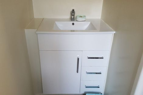 Photo of property in 42 Compton Street, Hillcrest, Auckland, 0627