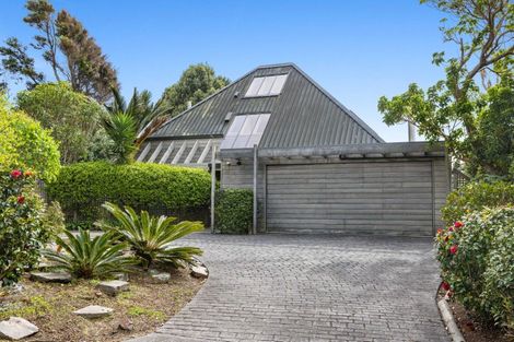Photo of property in 6 Cliff Road, Torbay, Auckland, 0630