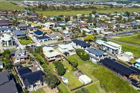 Photo of property in 1017 Papamoa Beach Road, Papamoa Beach, Papamoa, 3118