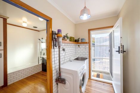 Photo of property in 9 Card Crescent, Featherston, 5710