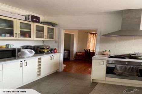 Photo of property in 37 Routley Drive, Glen Eden, Auckland, 0602