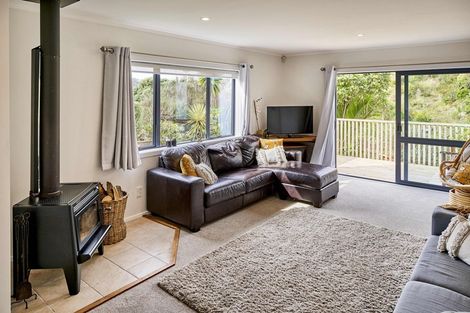 Photo of property in 51a Omapere Street, Whitby, Porirua, 5024