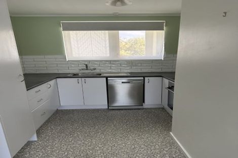 Photo of property in 3/18 Agra Crescent, Khandallah, Wellington, 6035