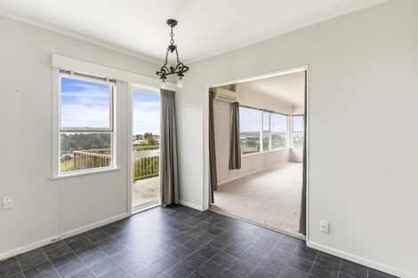 Photo of property in 462 Don Buck Road, Massey, Auckland, 0614