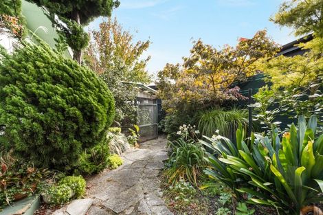 Photo of property in 12 Saint Hill Lane, Havelock North, 4130