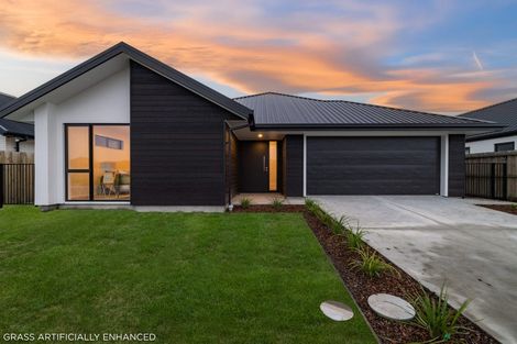 Photo of property in 14 Matamoe Drive, Halswell, Christchurch, 8025