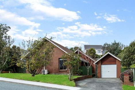 Photo of property in 112 Mark Avenue, Grenada Village, Wellington, 6037