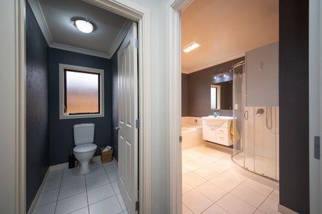 Photo of property in 46 Peter Hall Drive, Kelvin Grove, Palmerston North, 4414