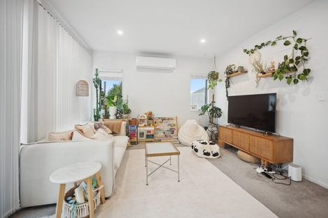 Photo of property in 1b Robin Lane, Browns Bay, Auckland, 0630