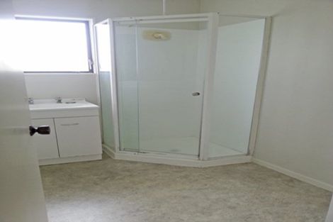 Photo of property in 6 Templeton Place, Clendon Park, Auckland, 2103