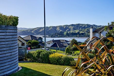 Photo of property in 19 The Masthead, Whitby, Porirua, 5024