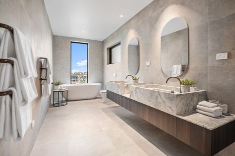 Photo of property in 15 Ridgelea Road, Long Bay, 0792