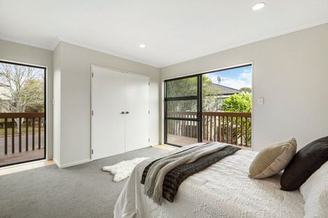 Photo of property in 1/6 Sunnydale Place, Oteha, Auckland, 0632