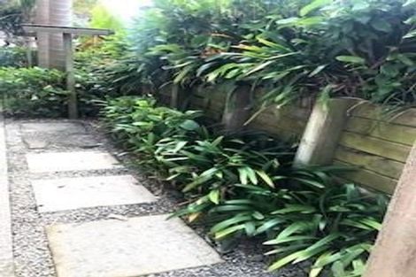 Photo of property in 4a/3 Corrella Road, Belmont, Auckland, 0622