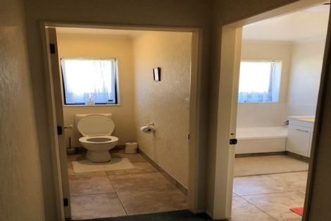 Photo of property in 9 Sequoia Grove, Mount Maunganui, 3116
