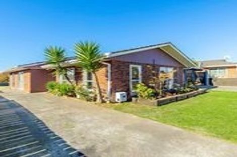Photo of property in 68 Chelburn Crescent, Mangere East, Auckland, 2024