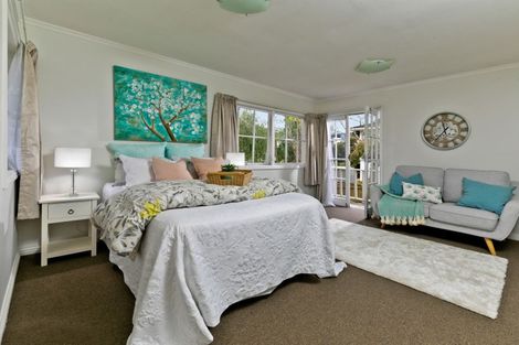 Photo of property in 263a Henderson Valley Road, Henderson, Auckland, 0612