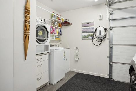 Photo of property in 17 Awa Toru Drive, Fairfield, Dunedin, 9018